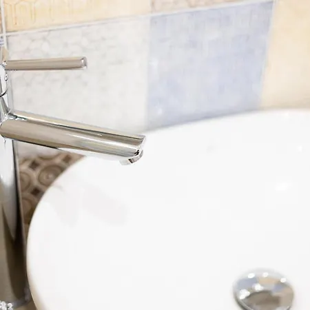 Oda ve Kahvaltı Numisia